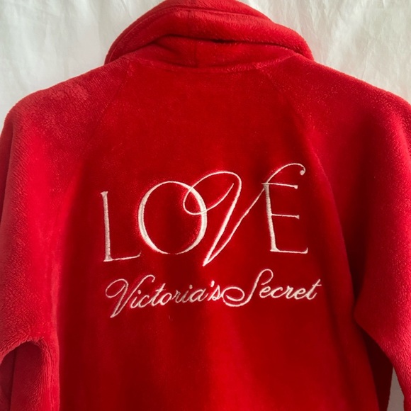 Victoria's Secret The Cozy Plush Short Robe Size XS - Picture 14 of 16